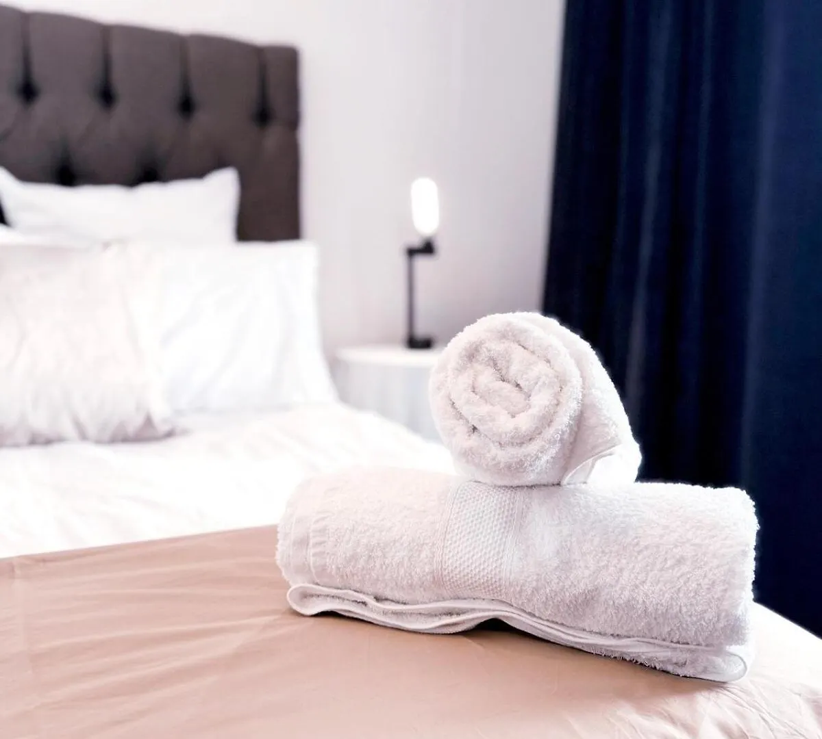 Daire Spacious 1 Bedroom Apartment, Atlantica, Seapoint Cape Town